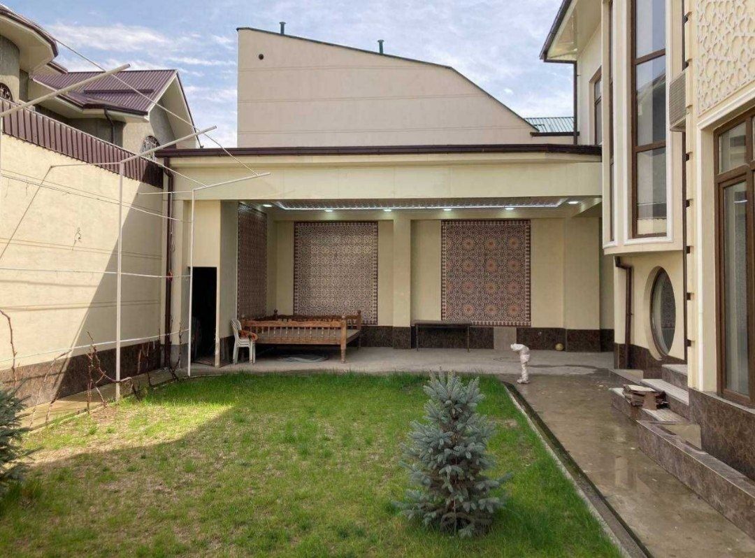 Дом, участок, коттедж в аренду в центре Ташкента. Современный