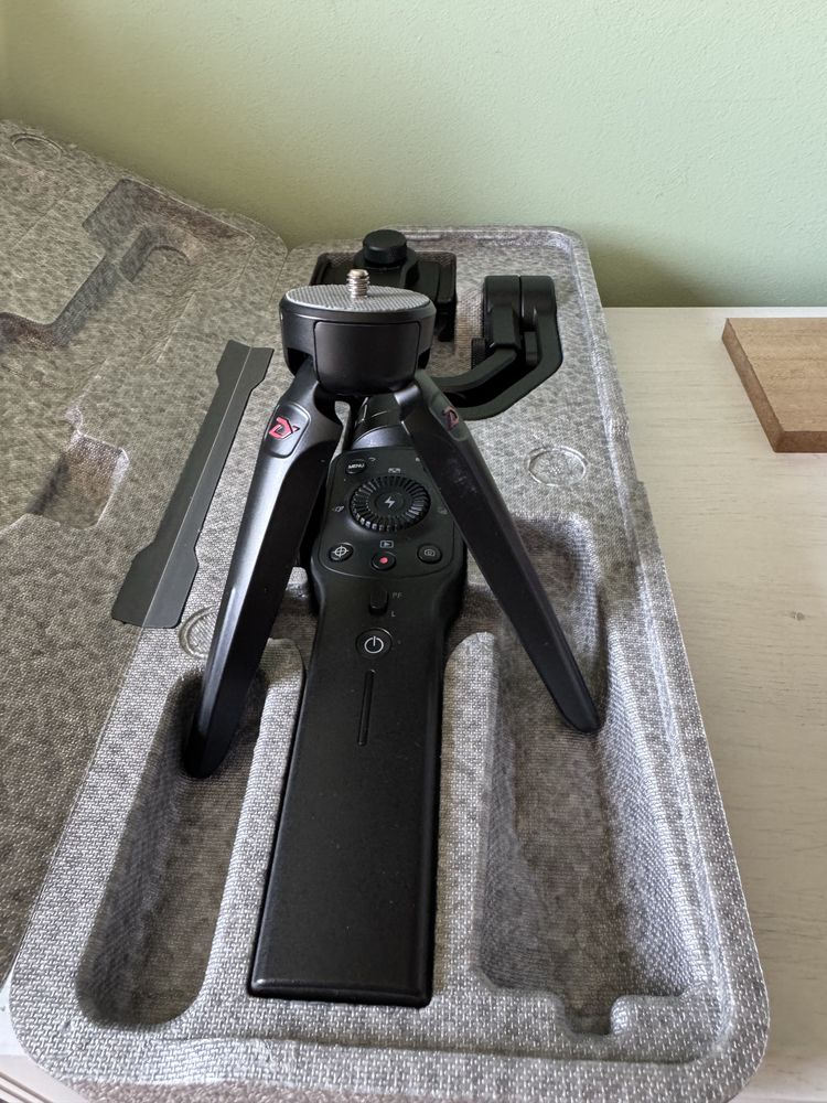 Stabilizator Zhiyun Smooth 4