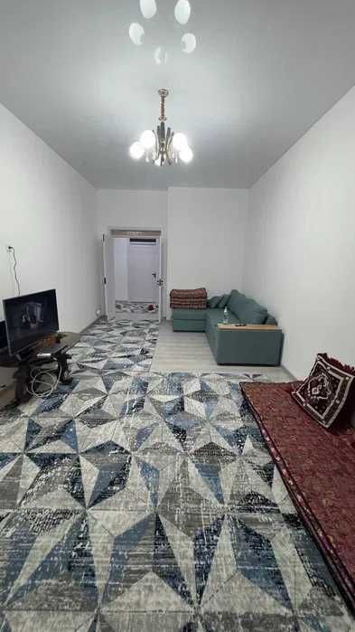 Паркентский 2/5/10 Новостройка 80 м2 с мебелью техникой. Очен дешево