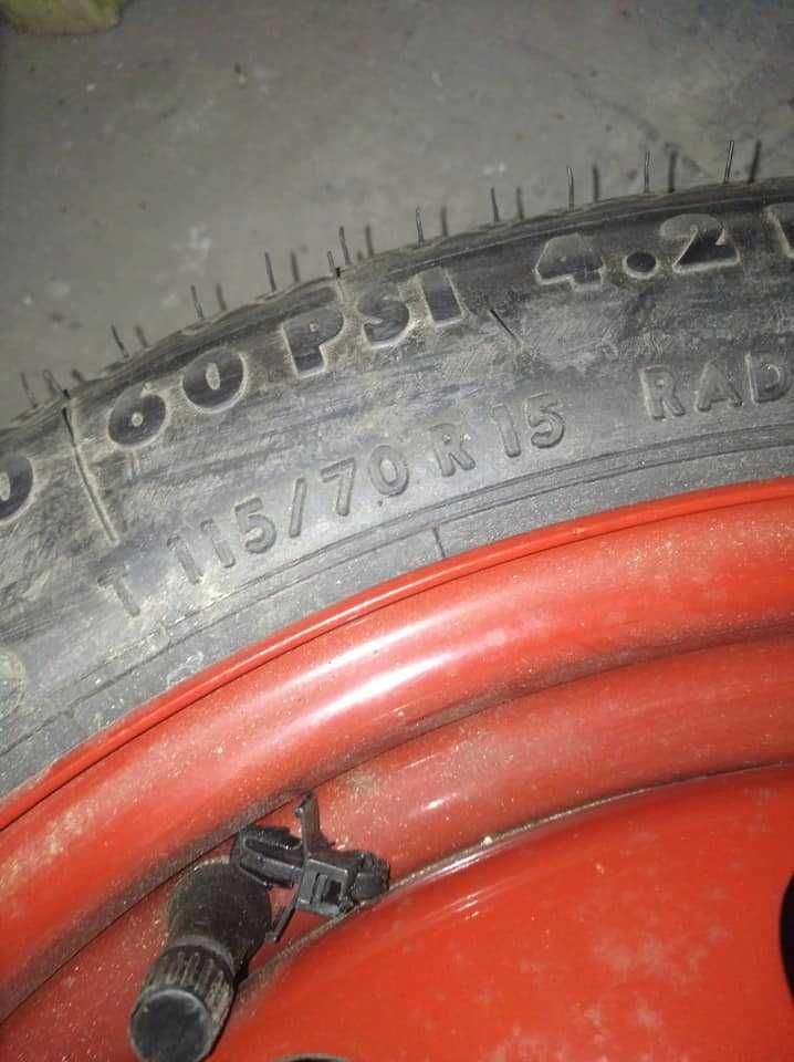 Fiat Alfa Romeo Lancia 4x98 патерица резервна джанта гума 115/70/15
