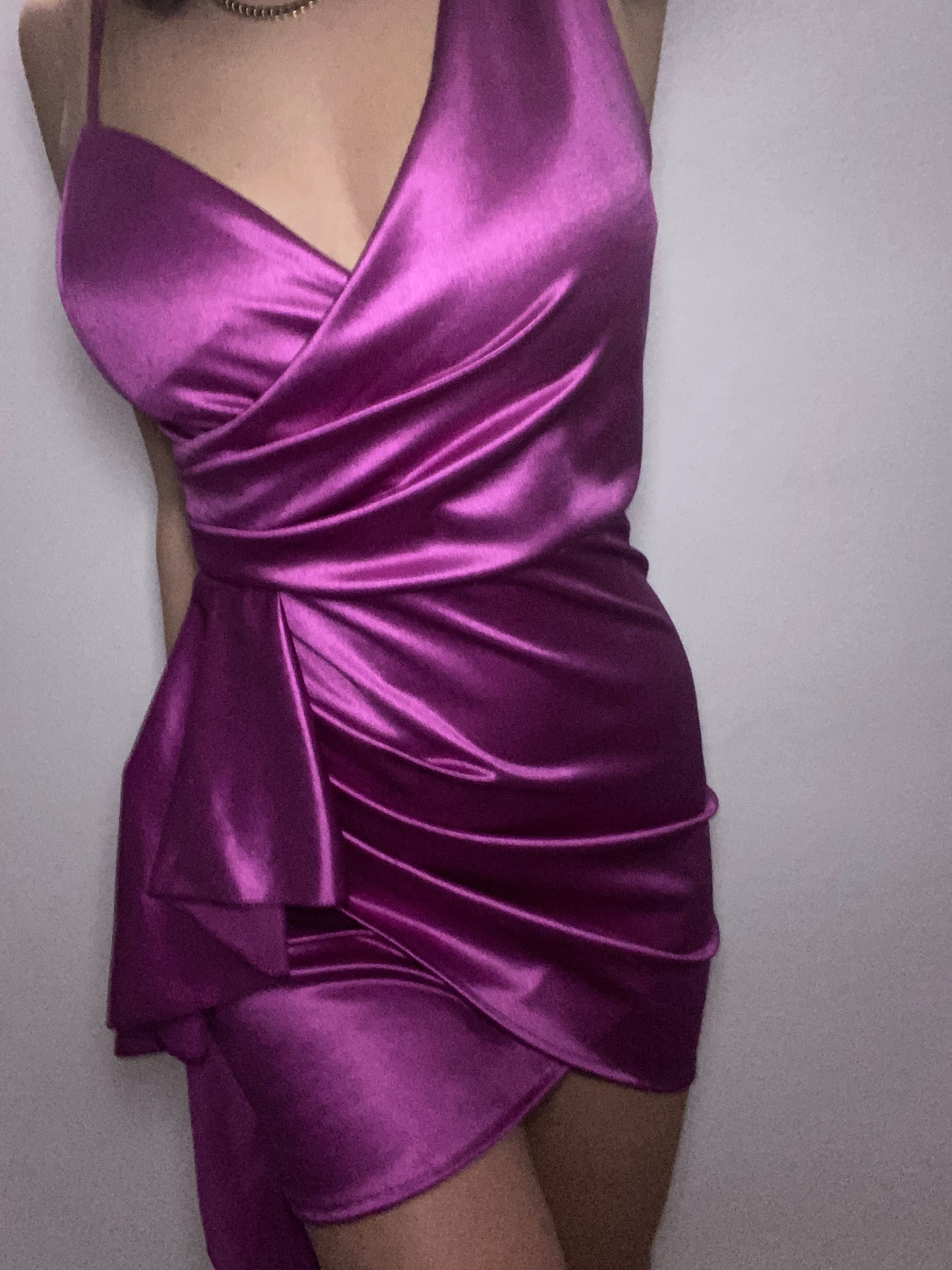 Rochie eleganta fucsia