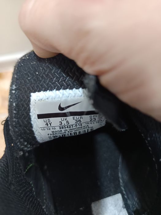 Бутонки Найк 36 номер