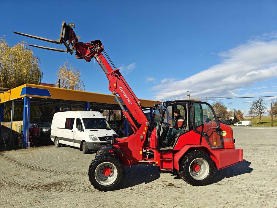 SCHAFFER incarcator frontal brat telescopic model 9330T, an 2012