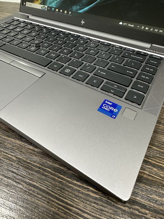 мощный 8-ядерный i7 ноутбук Hp Zbook Firefly 14 G8, для графики и игр