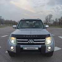 Продам Mitsubishi Pajero 4