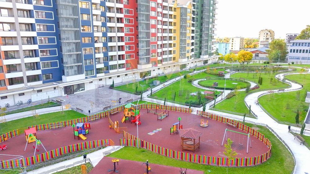 Продава се Тристаен апартамент в Варна, Победа - 102 кв.м за 2157 €/кв.м - Снимка #12