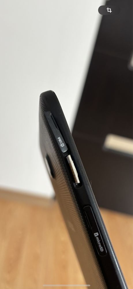 tableta Samsung Galaxy Tab E SM-T561 cu slot SIM si MicroSD