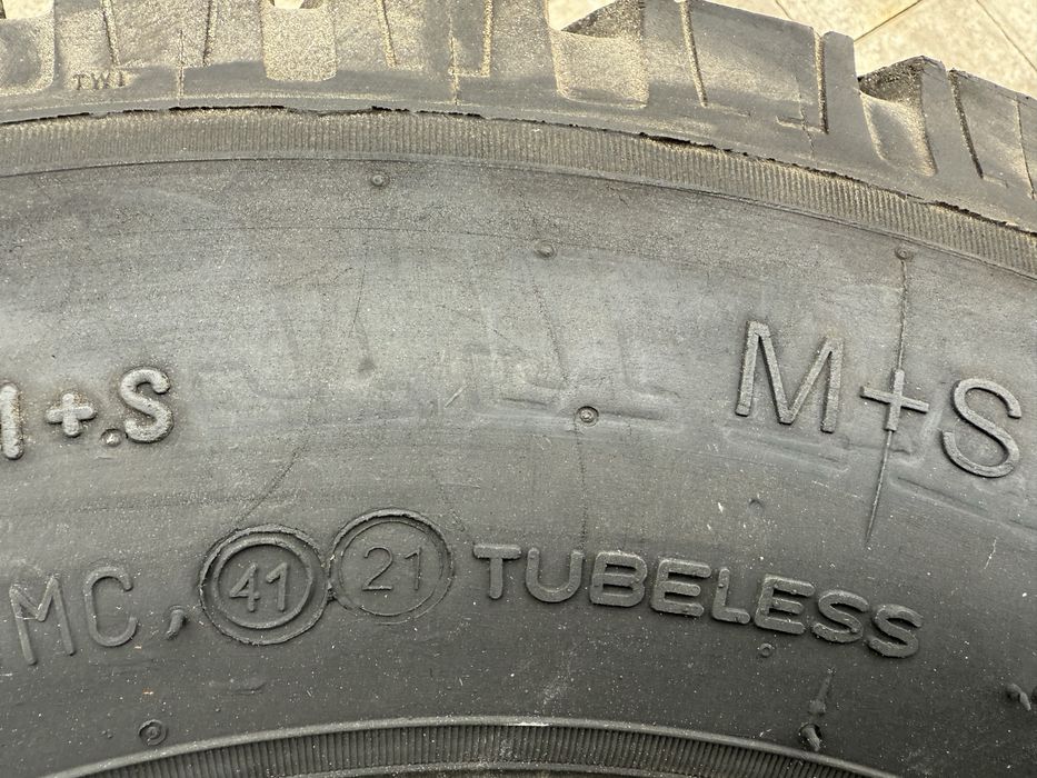 Roti Ford Ranger 225 70 R15 ALL TERRAIN CA NOI