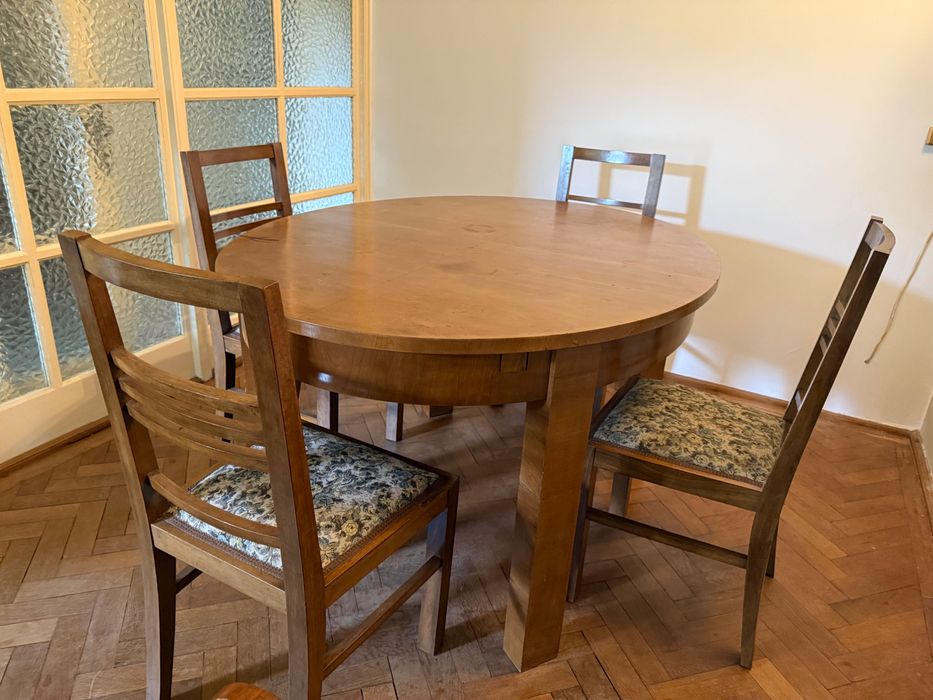 Masa de sufragerie cu 6 scaune (pret redus)