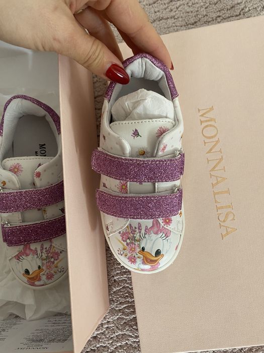 Нови детски маркови обувки