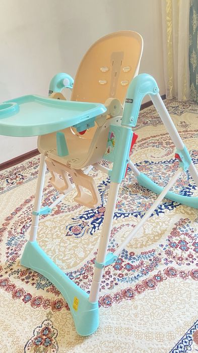 Детский кормящий стол