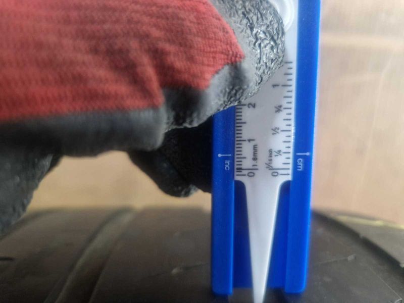 2 Goodyear R21 305/30
летни гуми
DOT1419