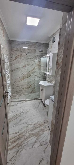 Apartament doua camere de vanzare str.Avram Iancu 344, persoana fizica