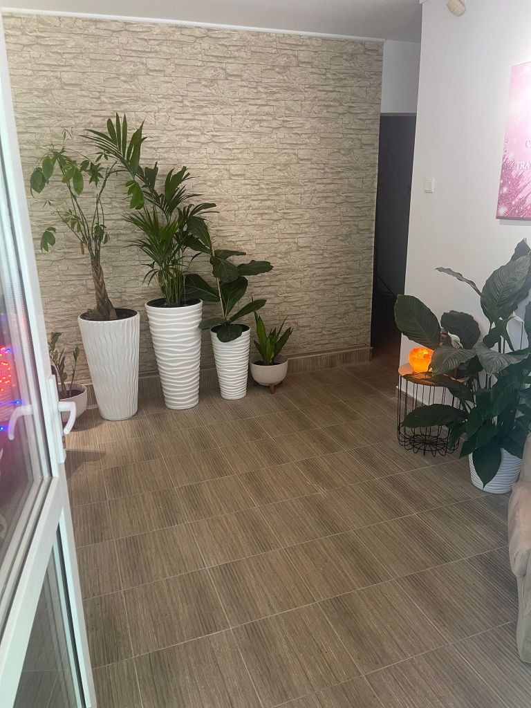 Inchiriez Salon beauty/ spațiu comercial/ birou