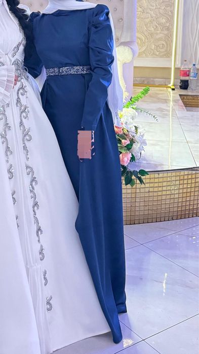 вечернее платье.