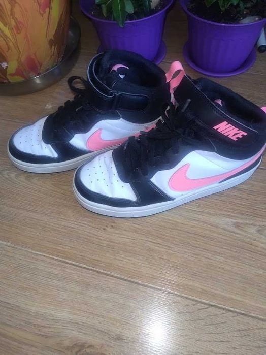 Кецове NIKE за момиче