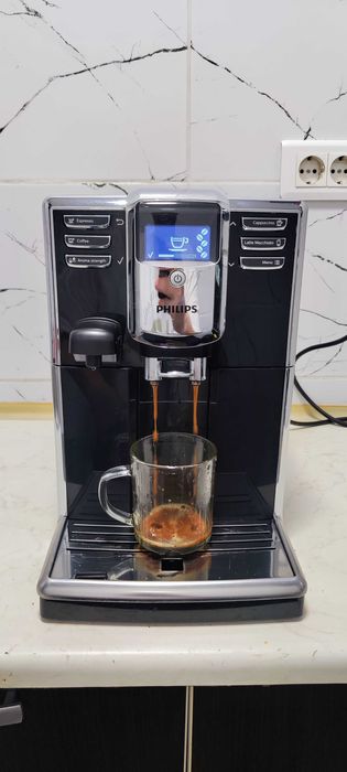 Espressor Automat Philips EP5360 Aparat cu Cafea Boabe Saeco Incanto