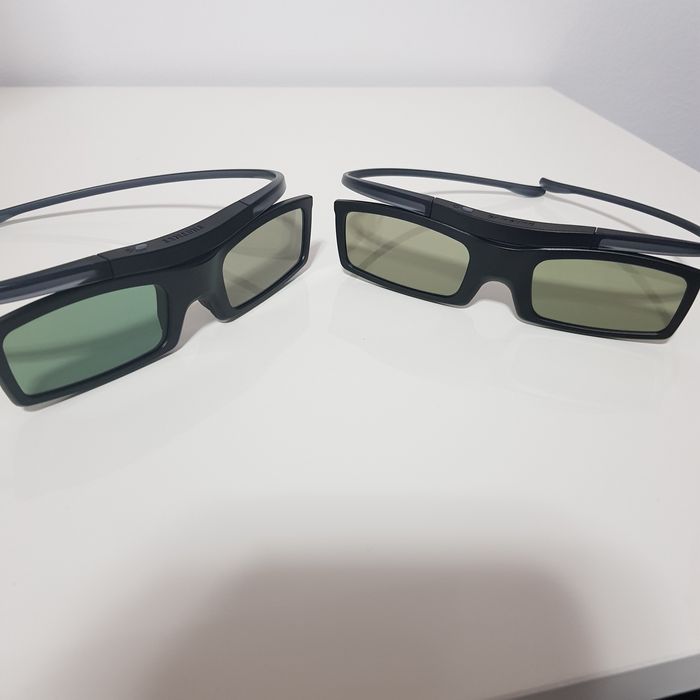 Ochelari 3 D pentru televizoare și cinema