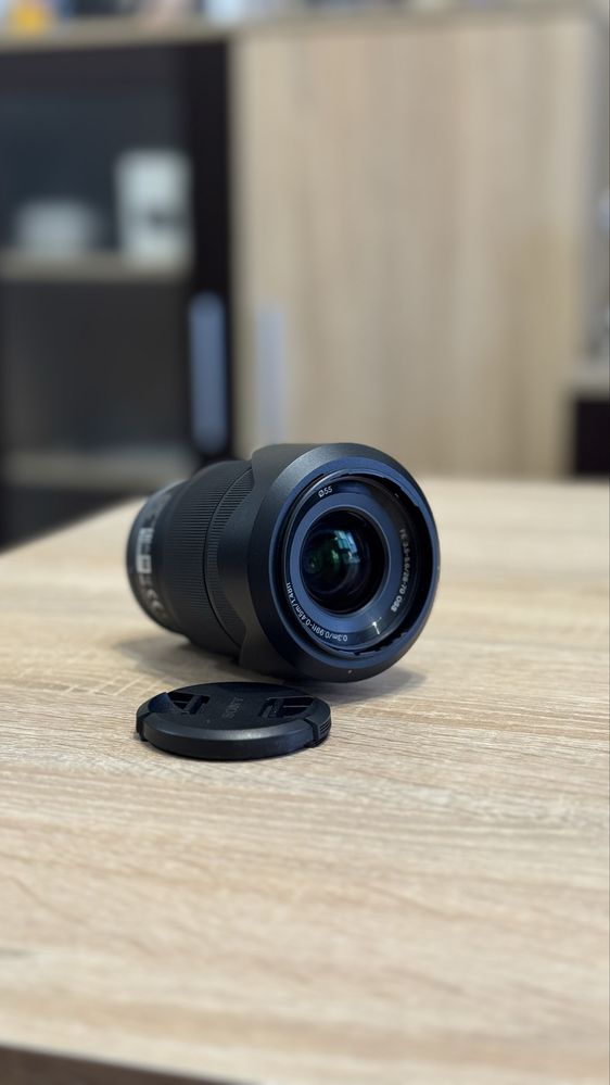 Обектив Sony FE 28-70 3.5-5.6 OSS