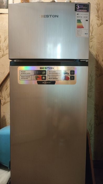 Холодильник Beston б/у. В отличном состоянии