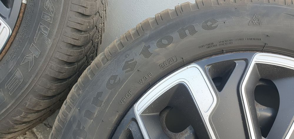 Зимни гуми с джанти 205/55/16