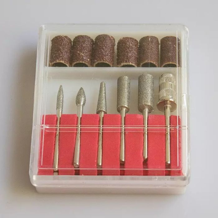 Маникюрные алмазные остроконечные принадлежности мастеров великих дел