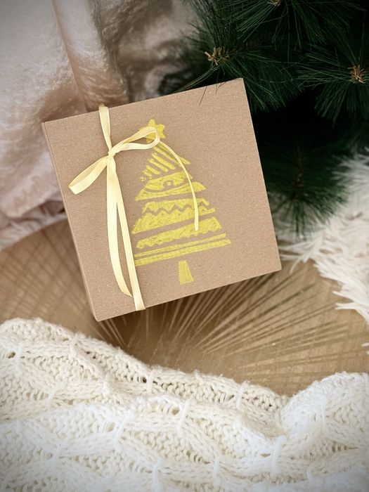 Коледни свещи от соев восък с аромат.Ароматна играчка. Коледен букет.