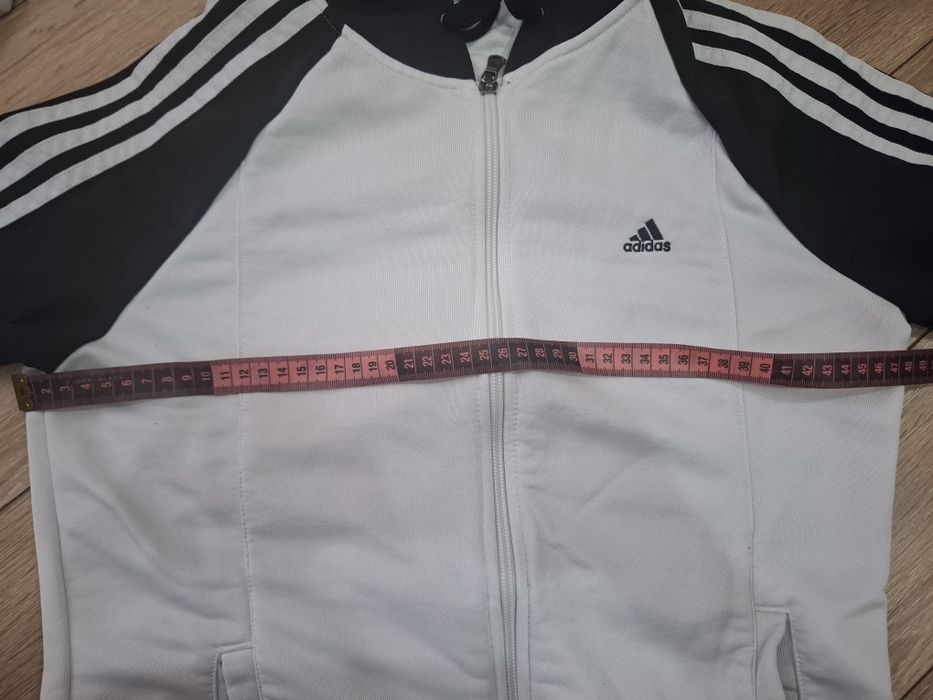 Дамски екипи 35лв бр.