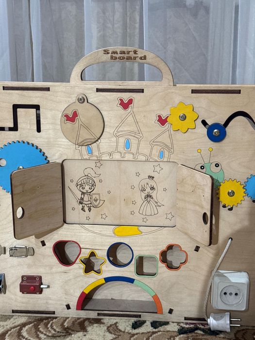 Бизиборд для детей, развивашка