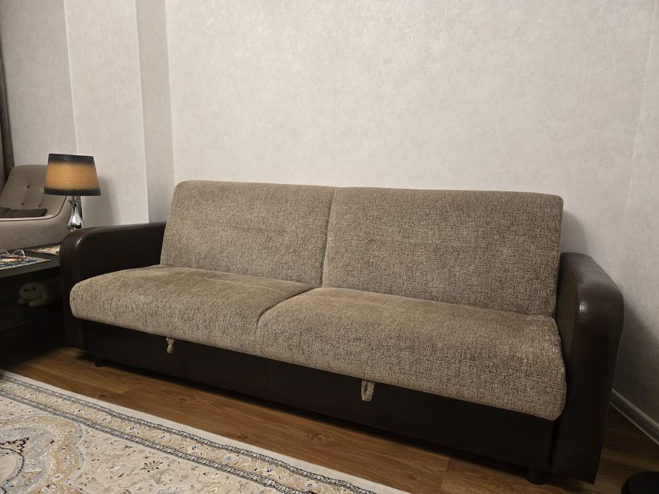 Диван Россия, пружинный, в идеале