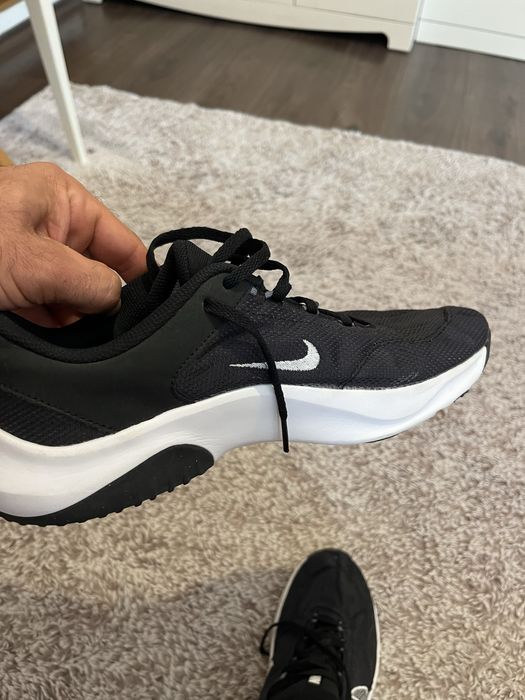 Nike Legend Essential -пригинални мъжки маратонки