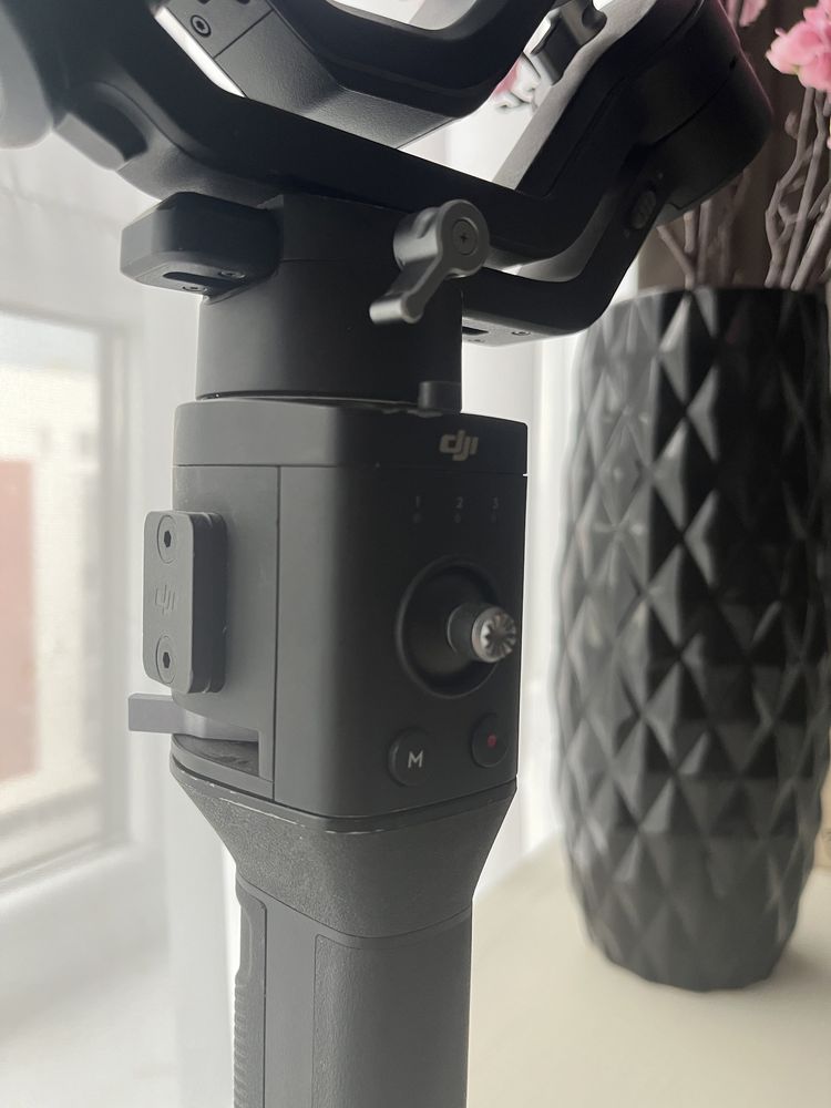 **Vând DJI Ronin SC - Stabilizator Gimbal**