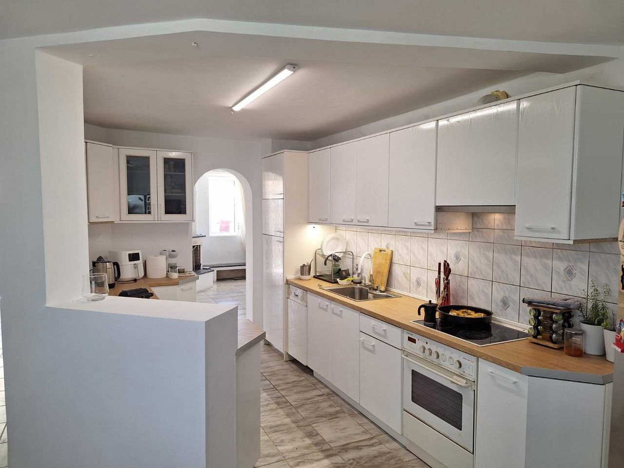 Продава се Къща в с. Асен, Област Стара Загора - 300 кв.м за 1050 €/кв.м - Снимка #6