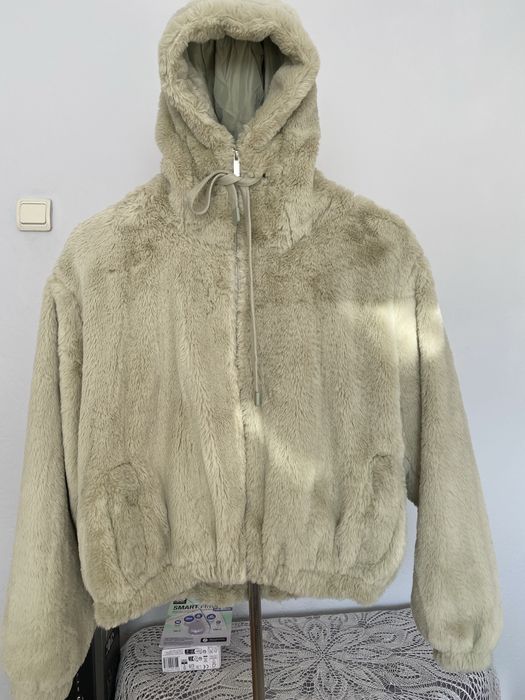 Дамско пухкаво яке тип бомбър