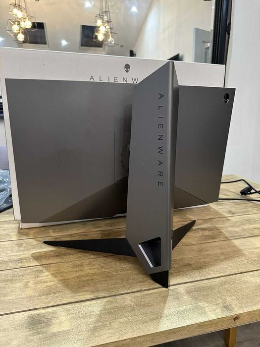 Гейминг монитор Alienware 25inch