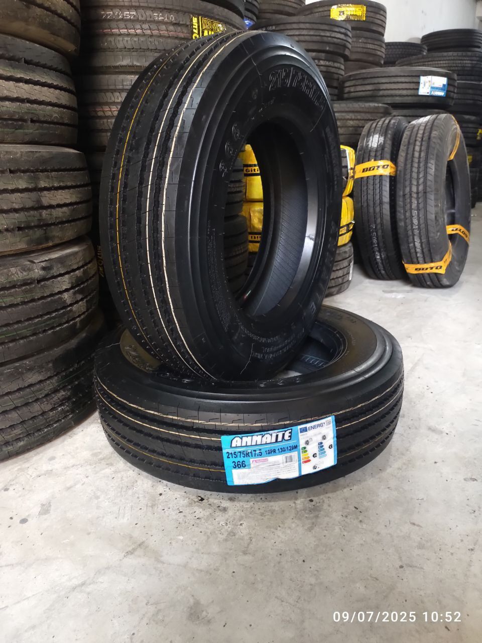 Annaite 215/75R17.5 Isuzu balon