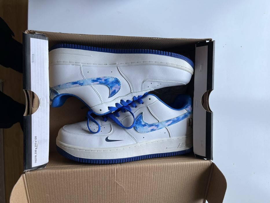 Кросовки найк.