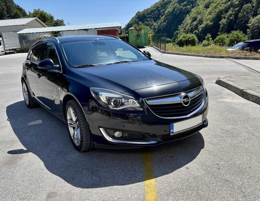 Opel Insignia Sports Tourer – 2.0 CDTI, 140 к.с., 2015 г.