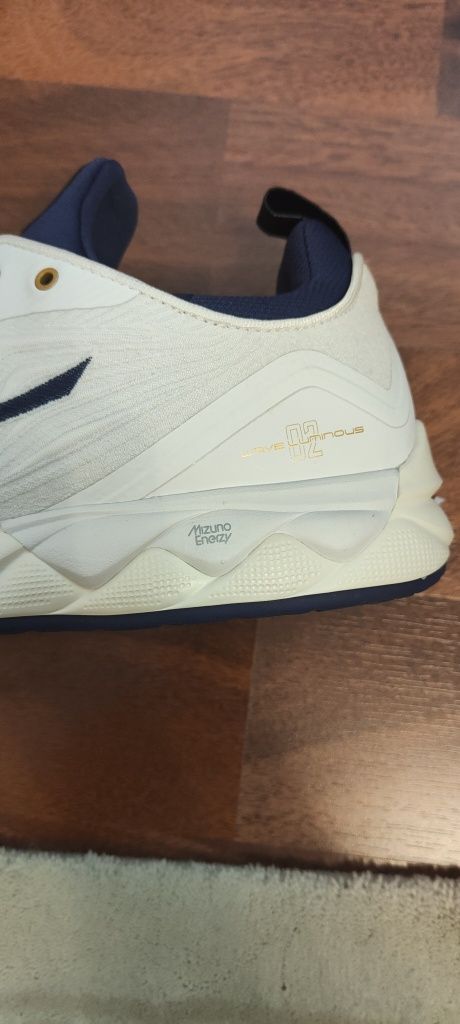 Pantofi tenis Mizuno wave 30cm!!