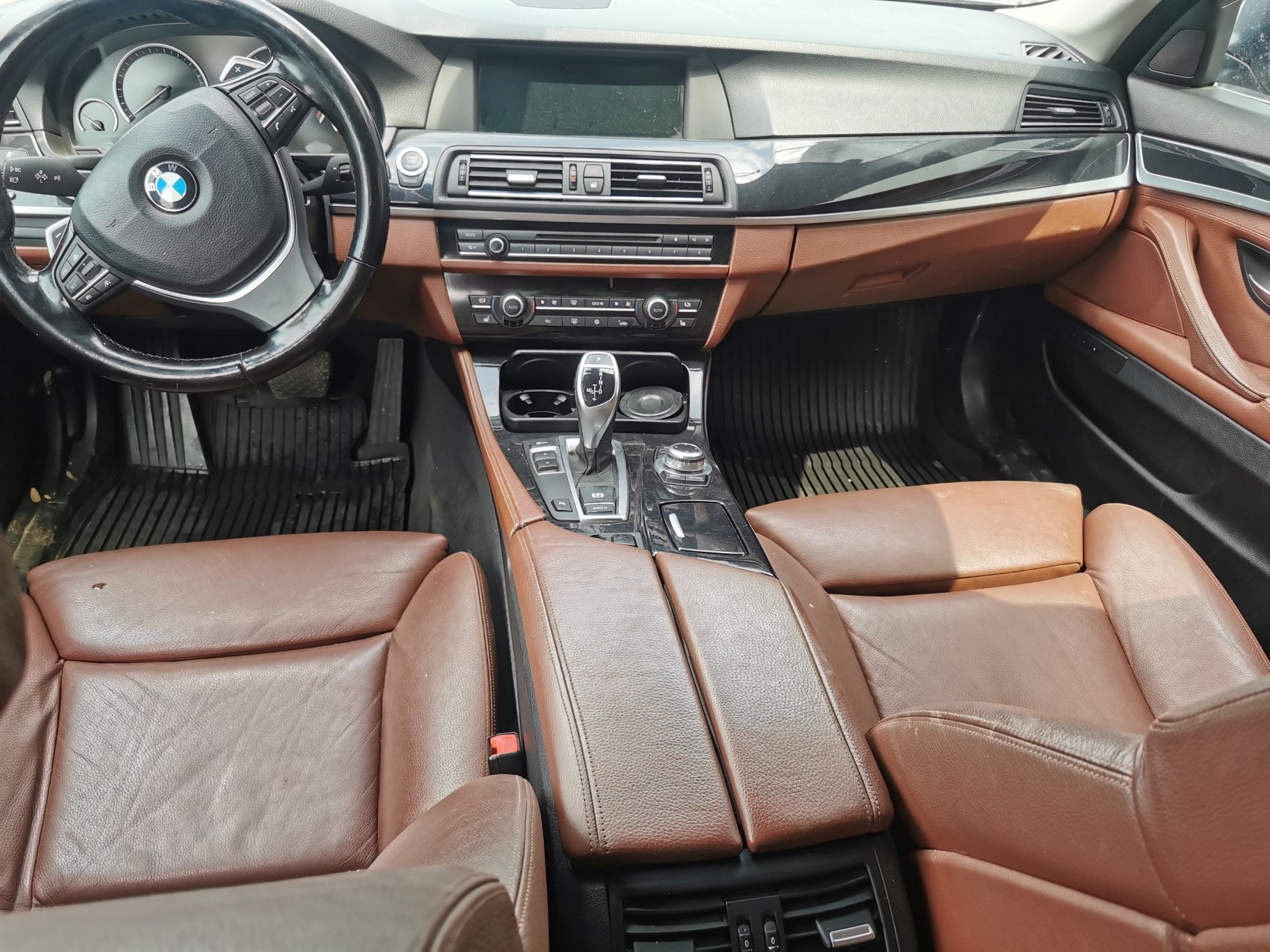 Dezmembrez BMW f10 530