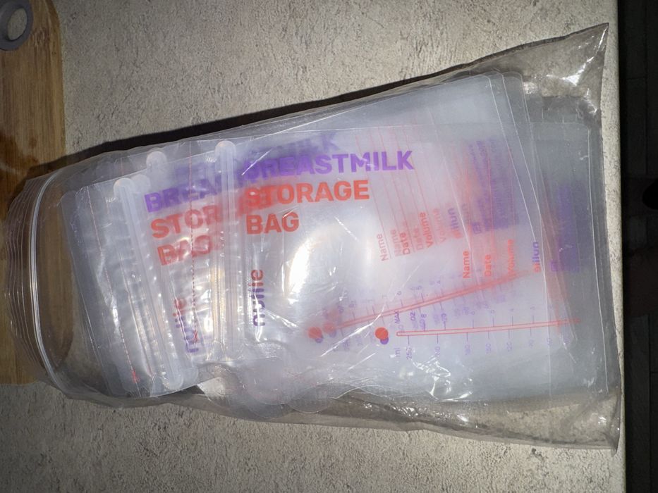 85 pungi stocare lapte matern