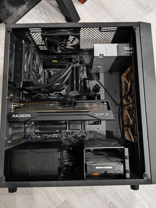 Компютърна конфигурация Ryzen 9 9900X RX 9070XT