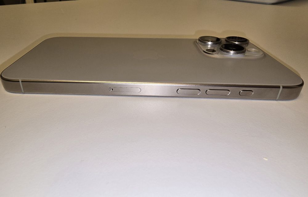 Iphone 15 promax 1TB