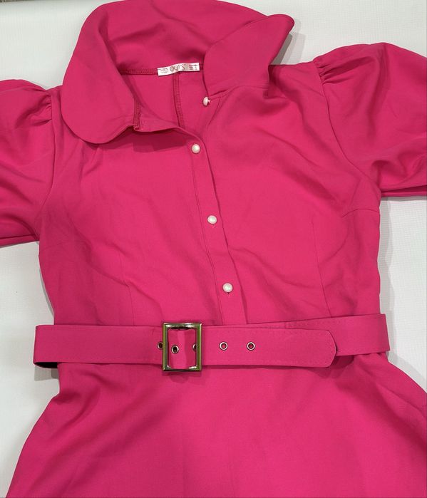 Розова рокля с коланче