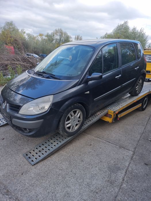 Dezmembram Renault Scenic 1,9 an 2008