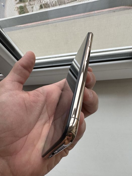 Продам Iphone XS Max 256g