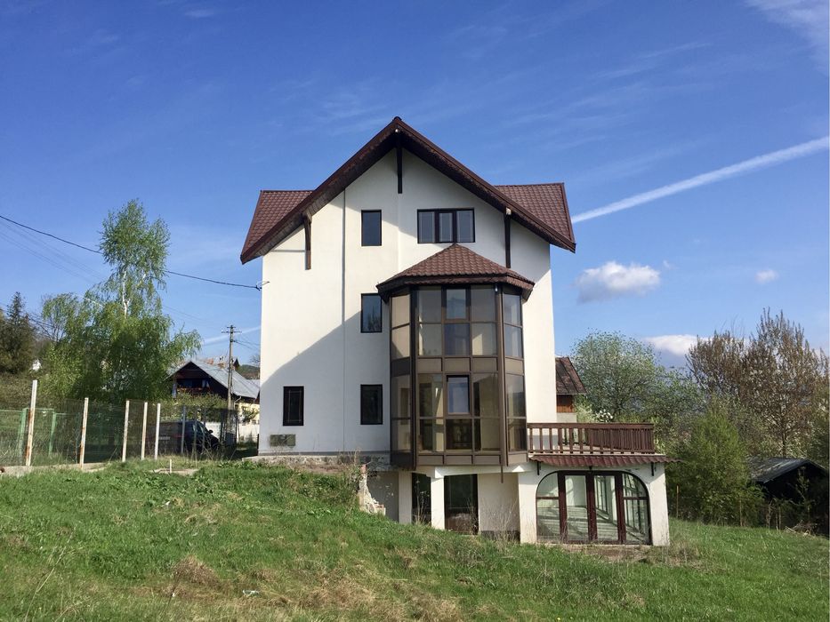 Vand casa 300 mp BREAZA de sus