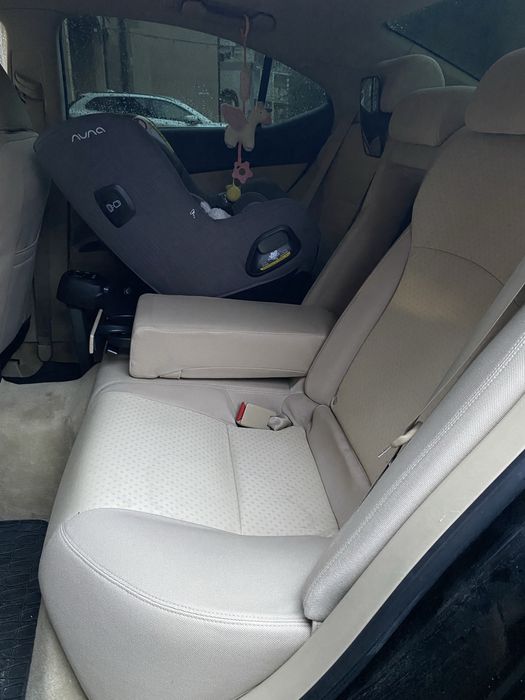 Lexus is 220d impecabil
