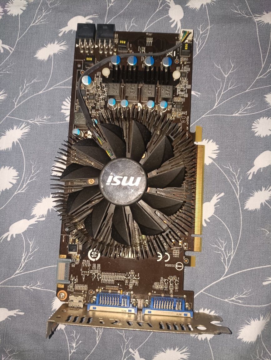 msi gtx 560 1gb  видеокарта