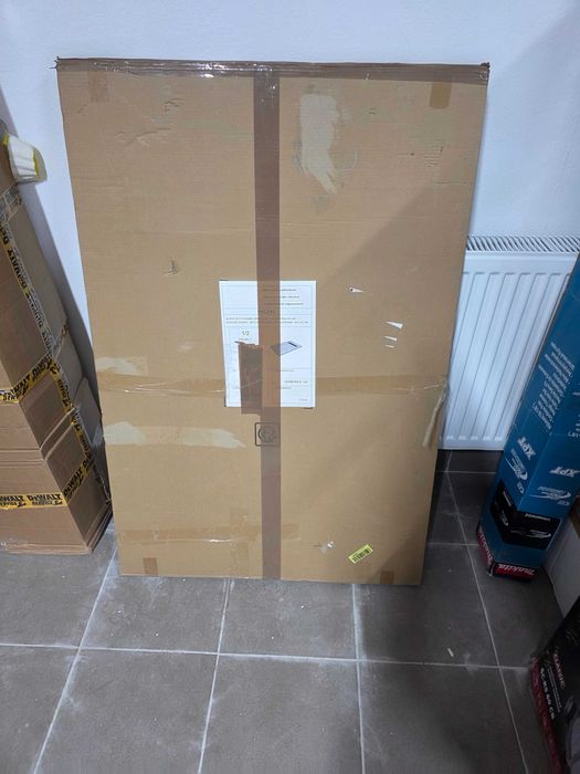 Panou de duș Marwell  cu jgheab de scurgere integrat